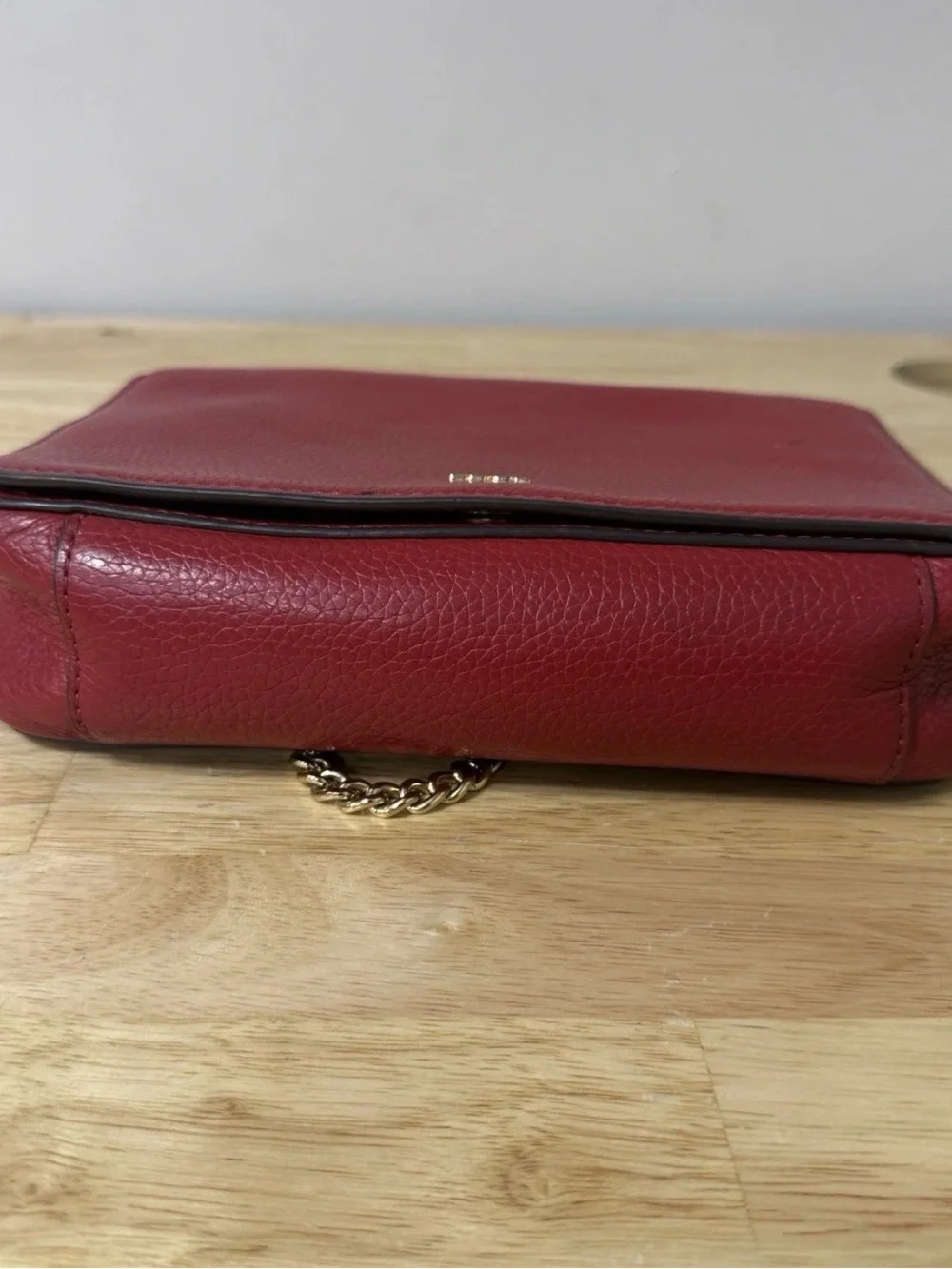 Tory Burch Red Shoulder Bag Gold Chain Strap Magnetic Snap Closure